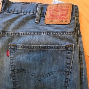 Levi’s 569 Jeans